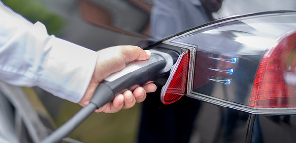 Elektro­mobilität bei Elektro Graf in Neuburg